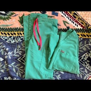 Figs surgical green set